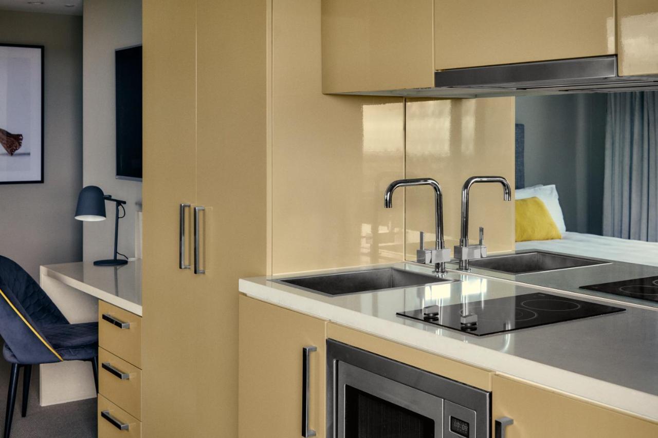 The Kinson Hotel Melbourne Eksteriør billede A kitchen at the University of Melbourne